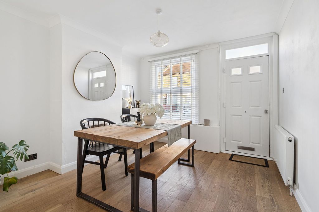 Property photo 2 of 14 Dining Room