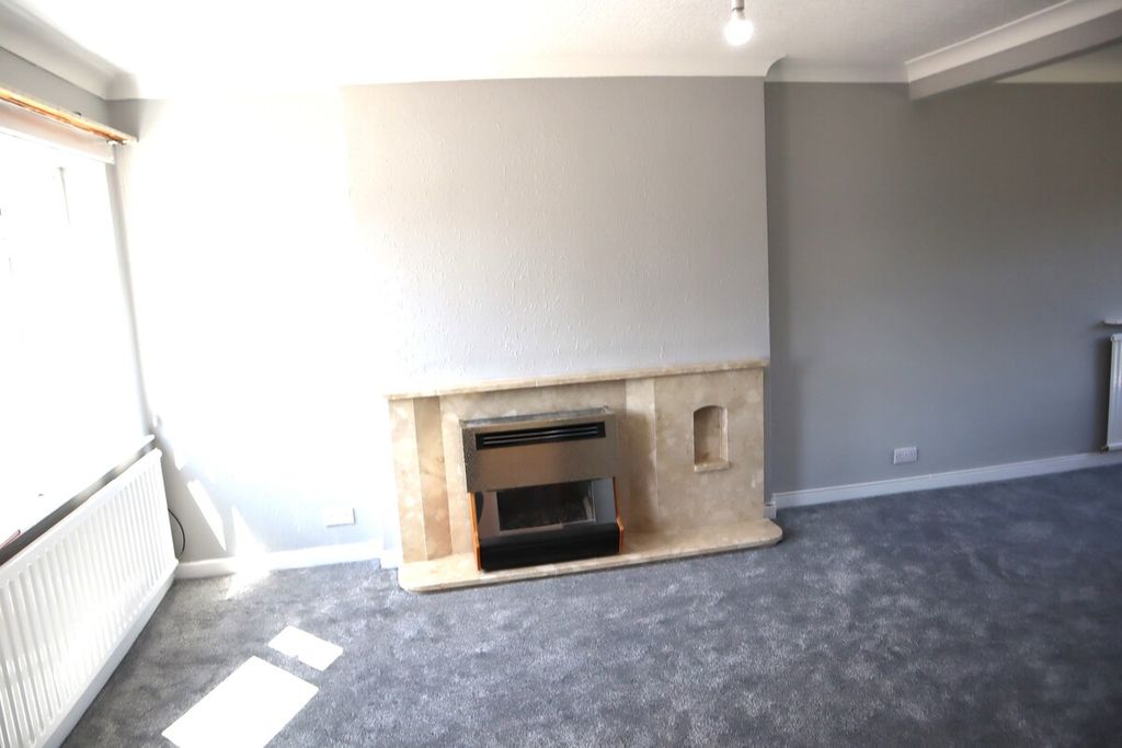 Property photo 3 of 59