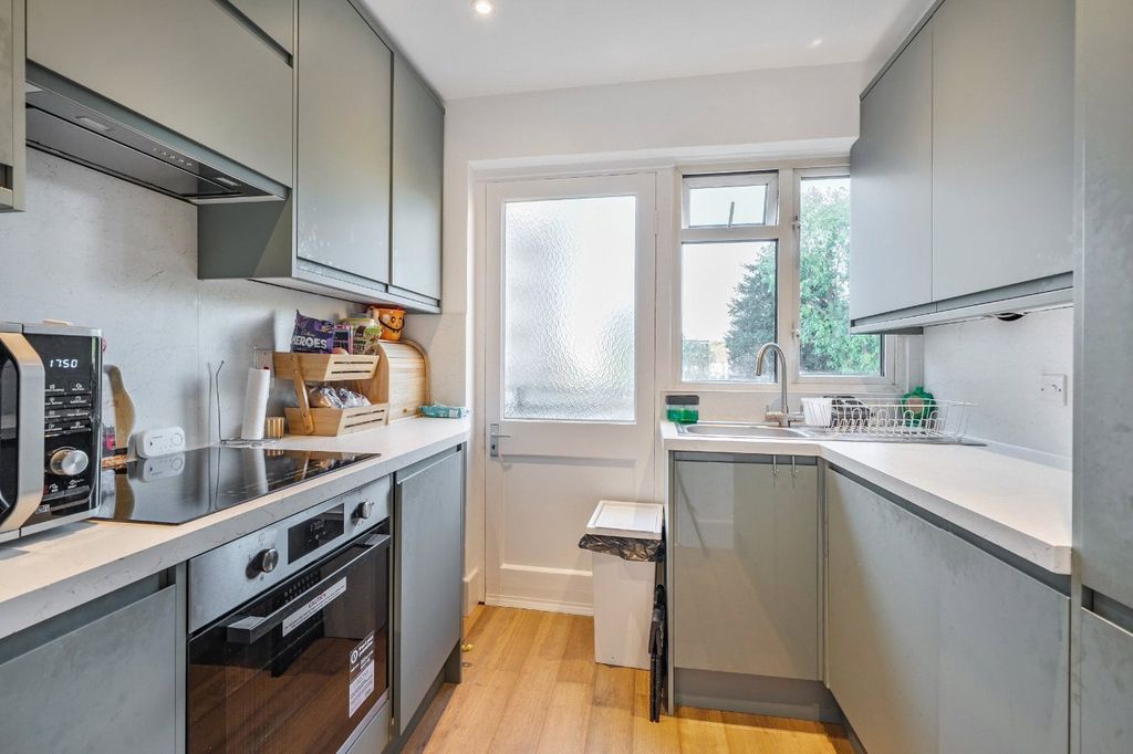 Property photo 1 of 10 Picture No. 22