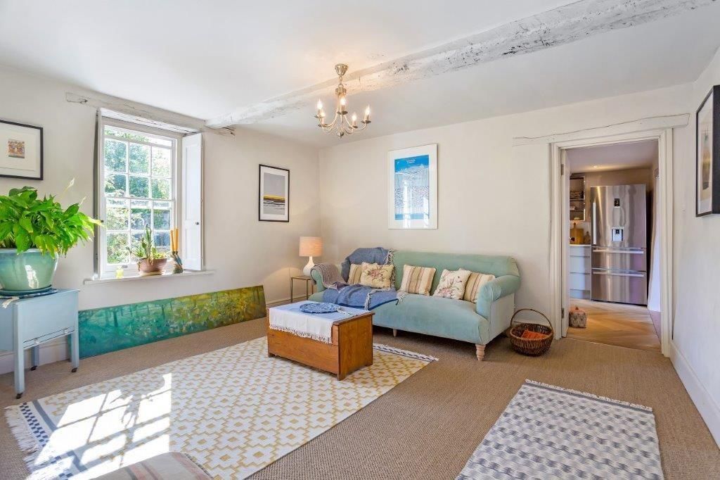 Property photo 3 of 16 Image