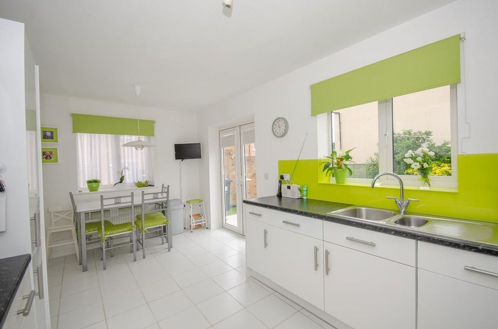 Property photo 2 of 22 Kitchen-Diner Pic 2.Jpg