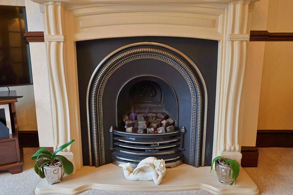 Property photo 3 of 21 Fireplace