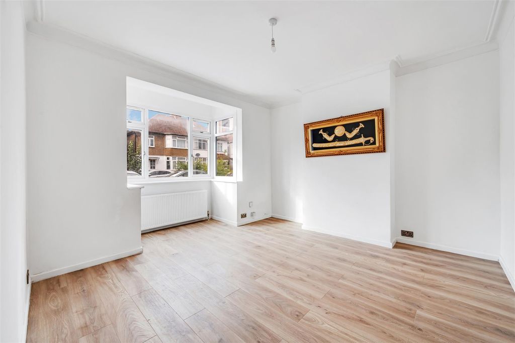 Property photo 2 of 13 26 The Approach-2.Jpg