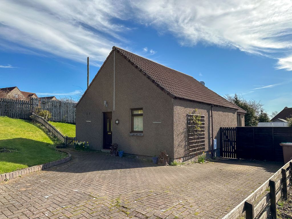 Property photo 1 of 18 12 Westbank, Auchtermuchty