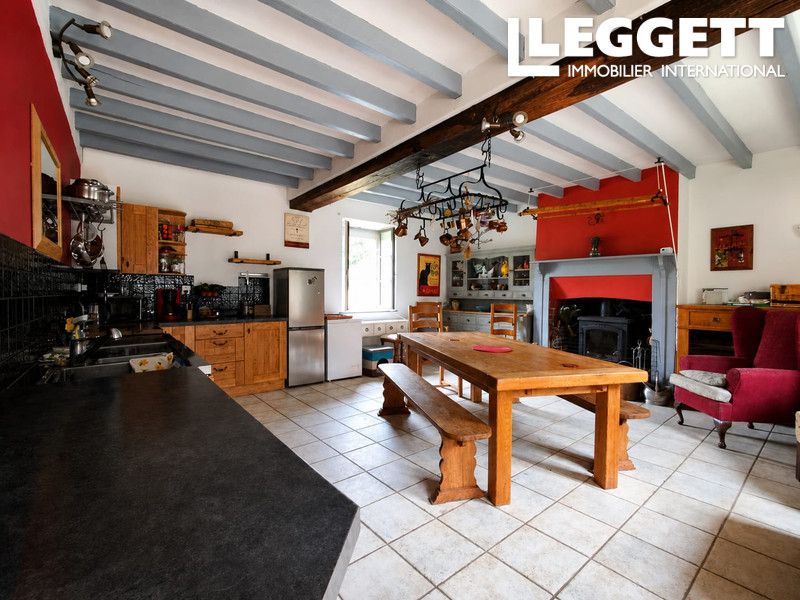 Property photo 3 of 10