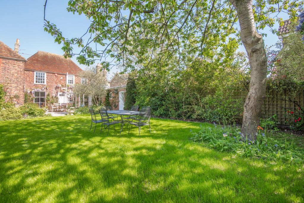 Property photo 2 of 19 Rear Garden