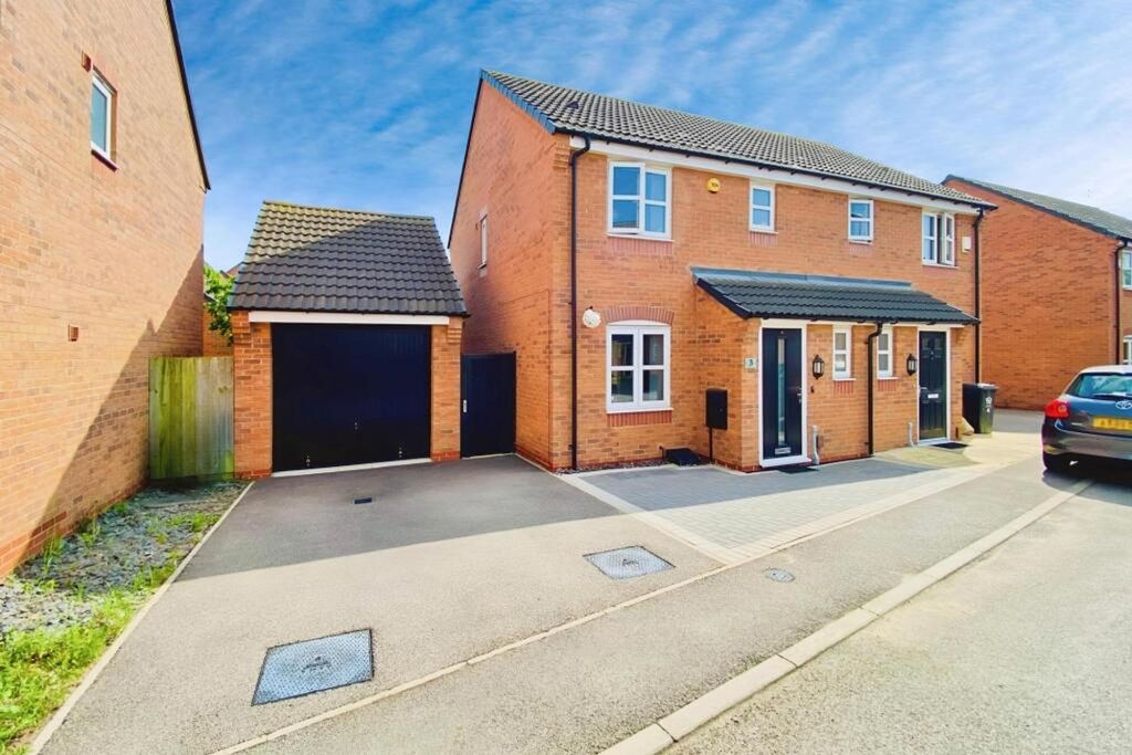 Property photo 1 of 19