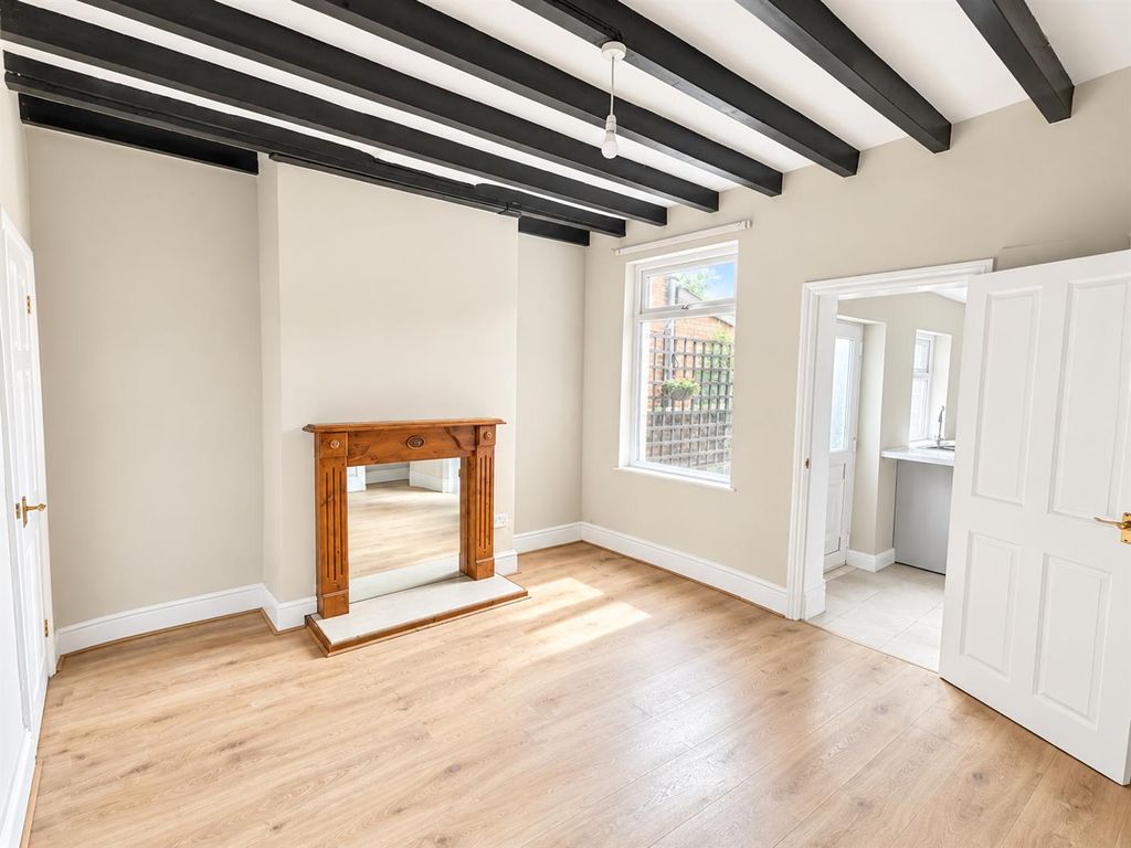 Property photo 3 of 17 Dining Room
