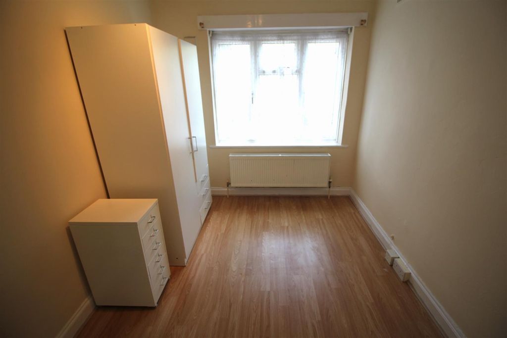 Property photo 2 of 7 Bedroom 1.Jpg