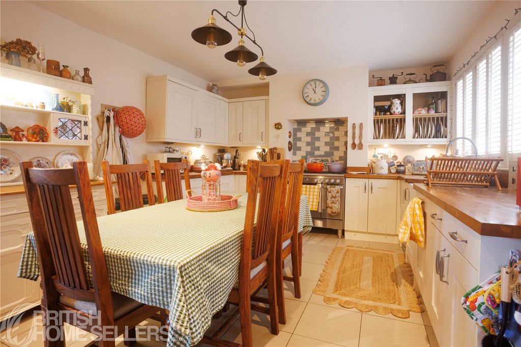 Property photo 2 of 14 Picture No. 03