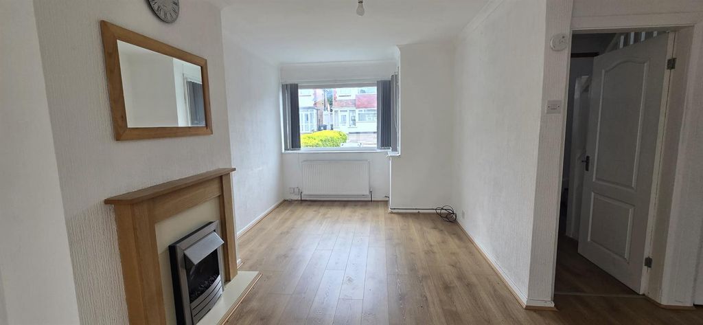 Property photo 3 of 11 Whatsapp Image 2026-04-10 At 16.32.51 (1).Jpeg