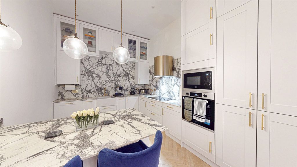 Property photo 1 of 15 Picture No. 19