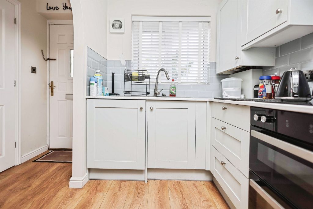 Property photo 3 of 17