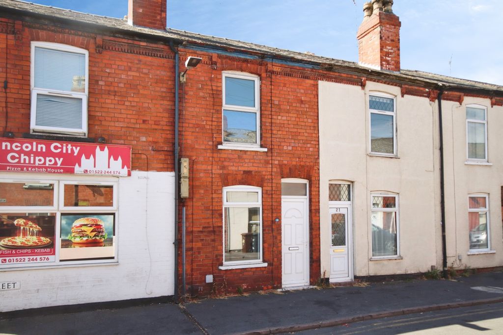 Property photo 1 of 11