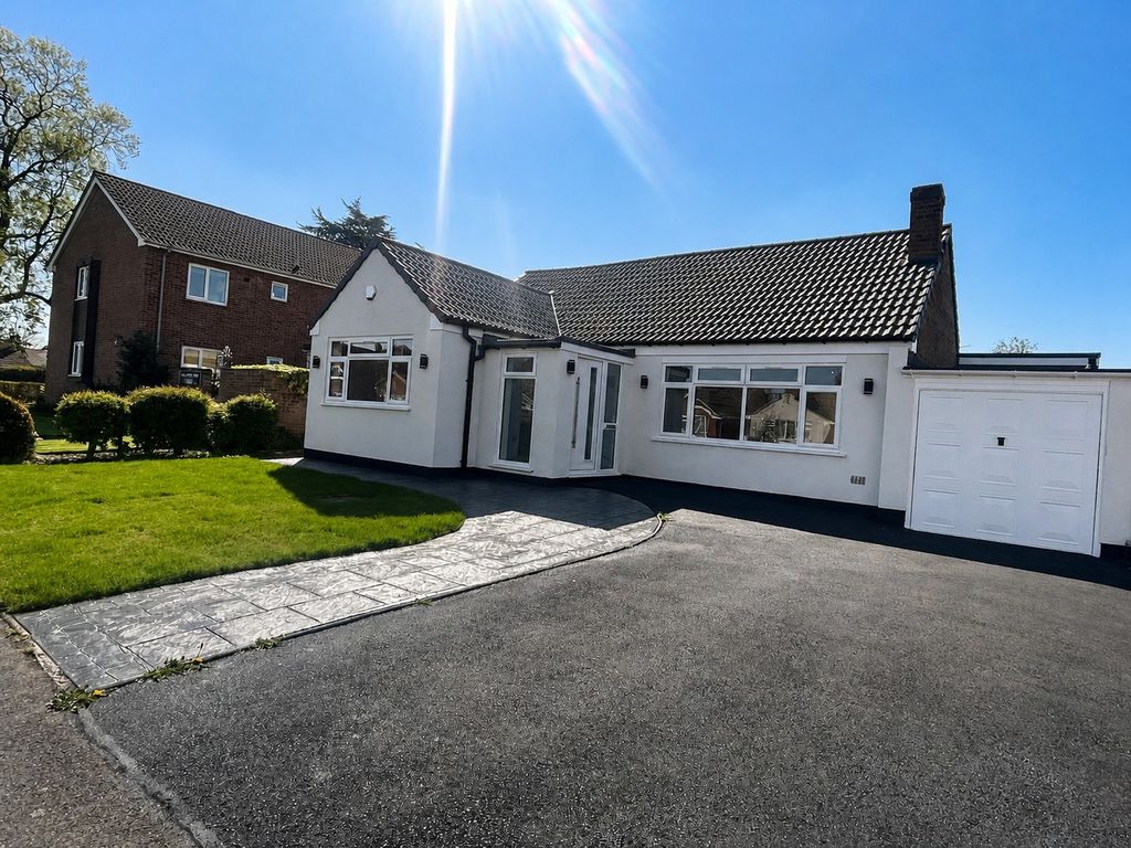 Property photo 1 of 19 3 Bed Detached Bungalow For Sale, Tulip Tree Avenue, Kenilworth CV8 | My World Estates