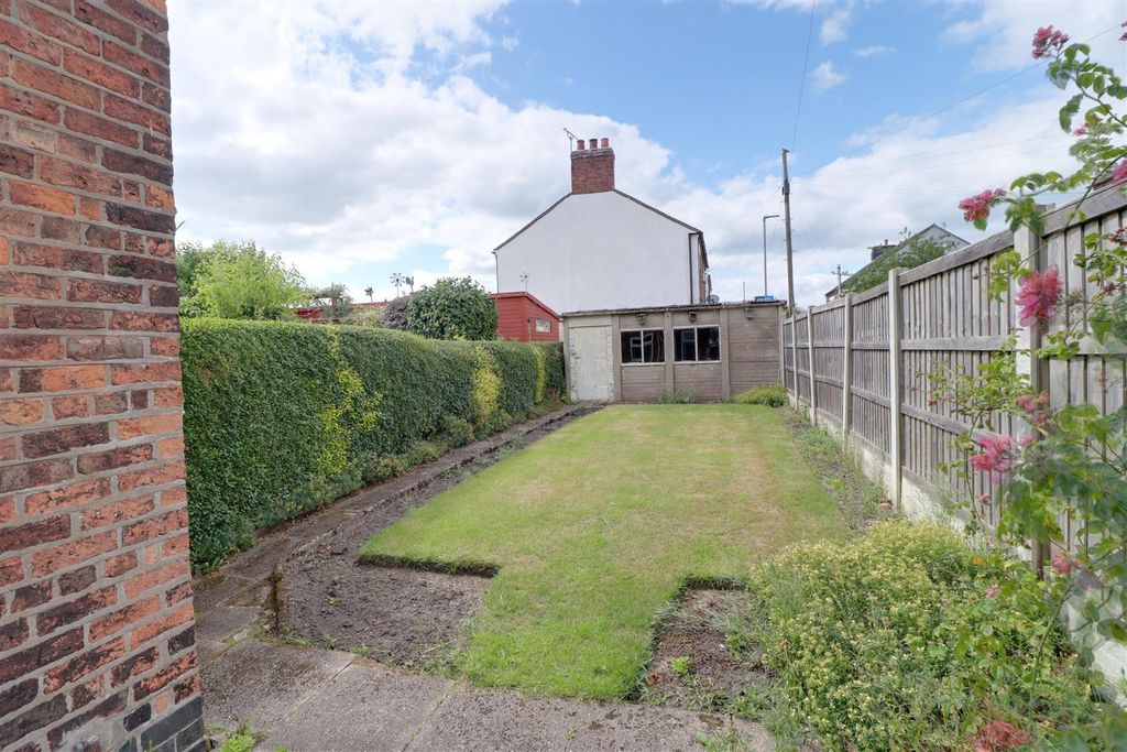 Property photo 3 of 13