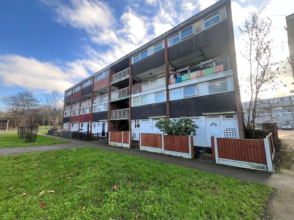 Property photo 1 of 2