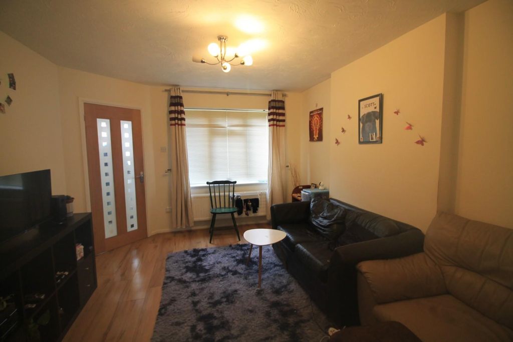 Property photo 3 of 9 Img_9327.Jpg