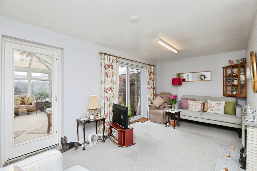 Property photo 2 of 21 Pbox-Img.Jpg