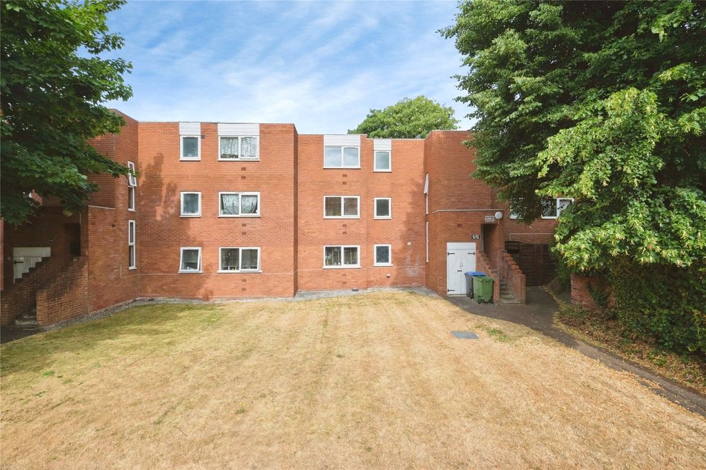 Property photo 1 of 11 Picture No. 24