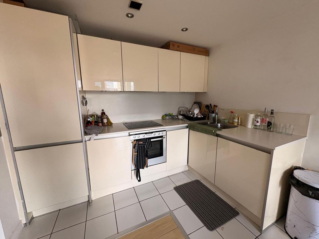 Property photo 3 of 13 Kitchen
