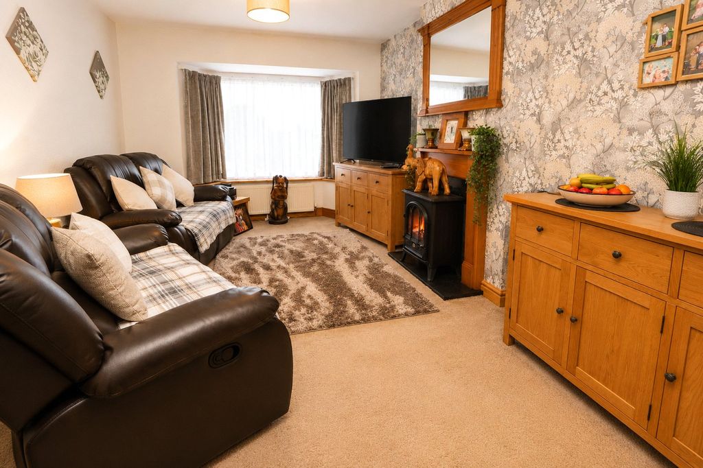 Property photo 3 of 16 Picture No. 15