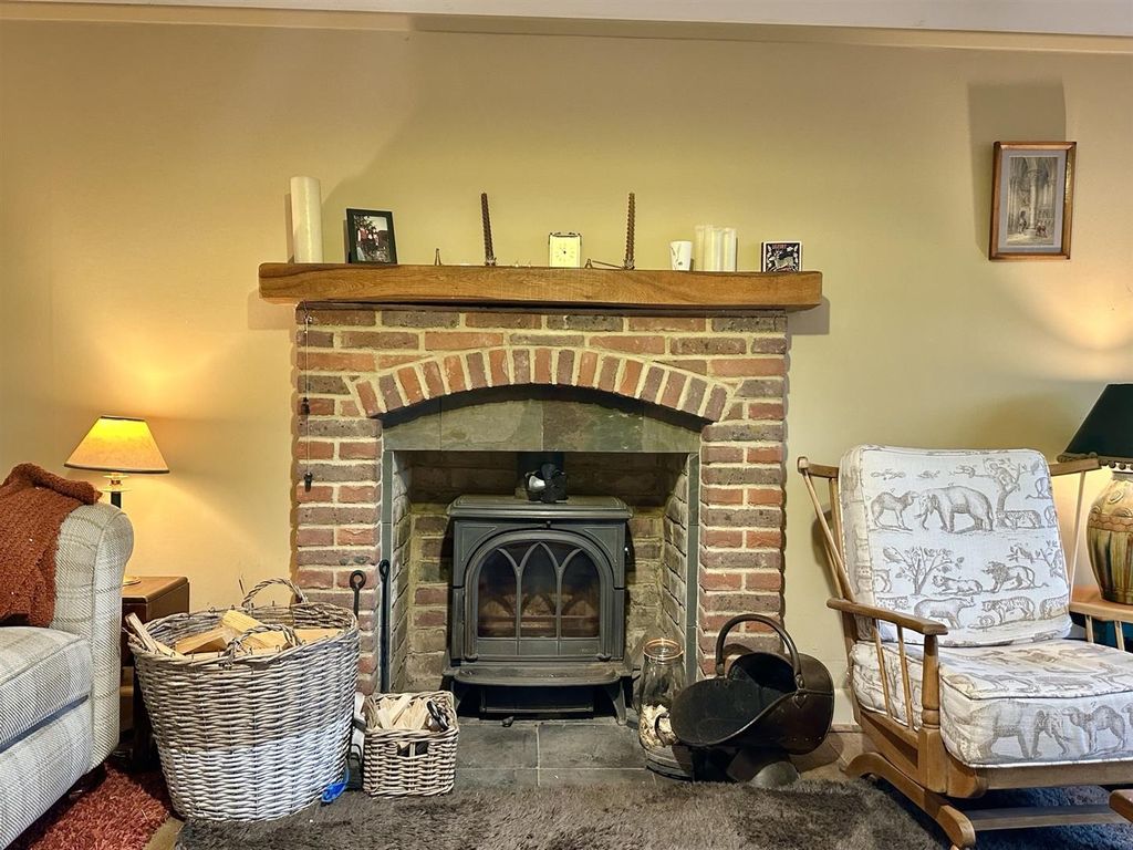 Property photo 3 of 29