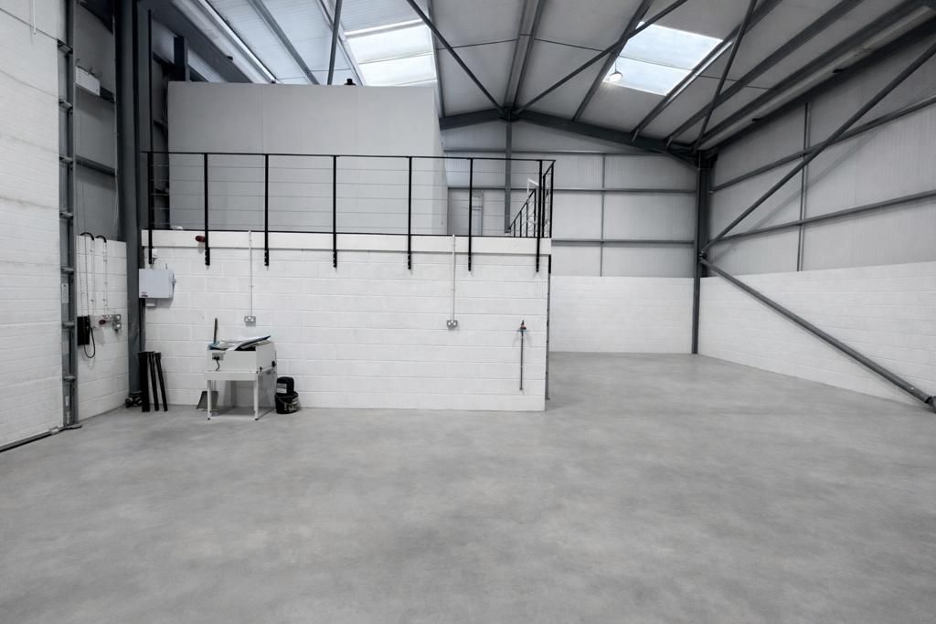 Property photo 3 of 8 Photo 9