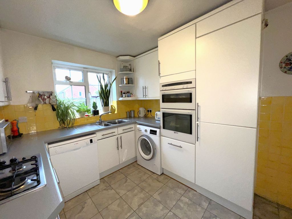 Property photo 3 of 15