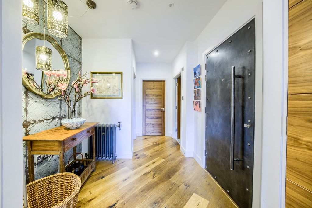 Additional image 23 of 2 bed flat for saleSt Pauls House, St. Pauls Square, Jewellery Quarter, Birmingham B3