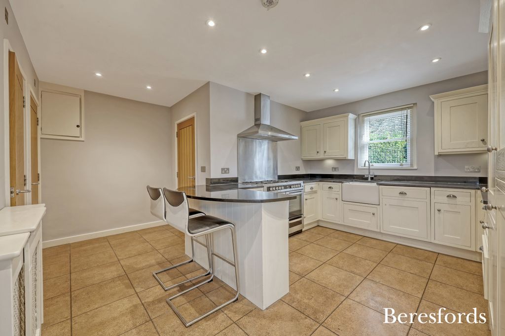 Property photo 3 of 43 Picture No. 34