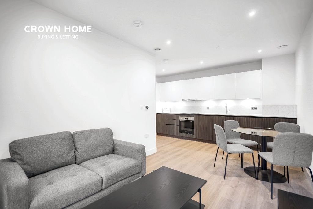 Property photo 3 of 15