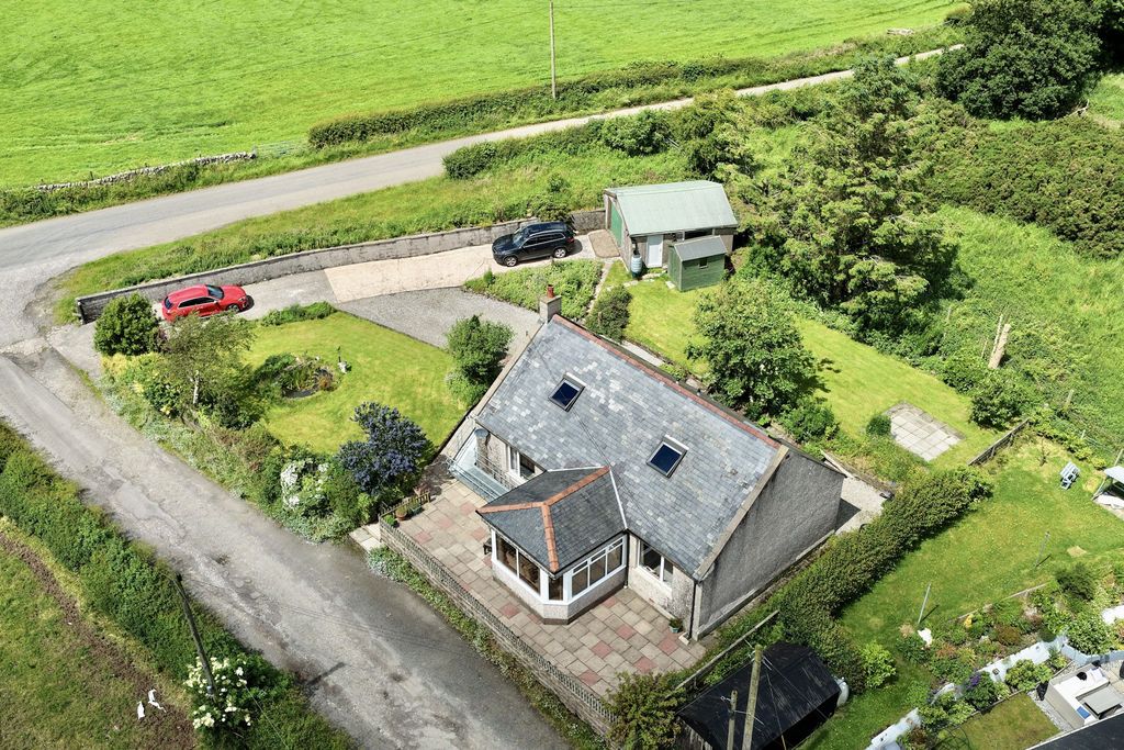 Property photo 2 of 24