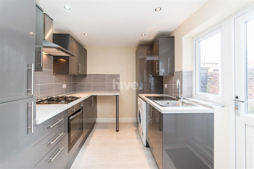 Property photo 3 of 8