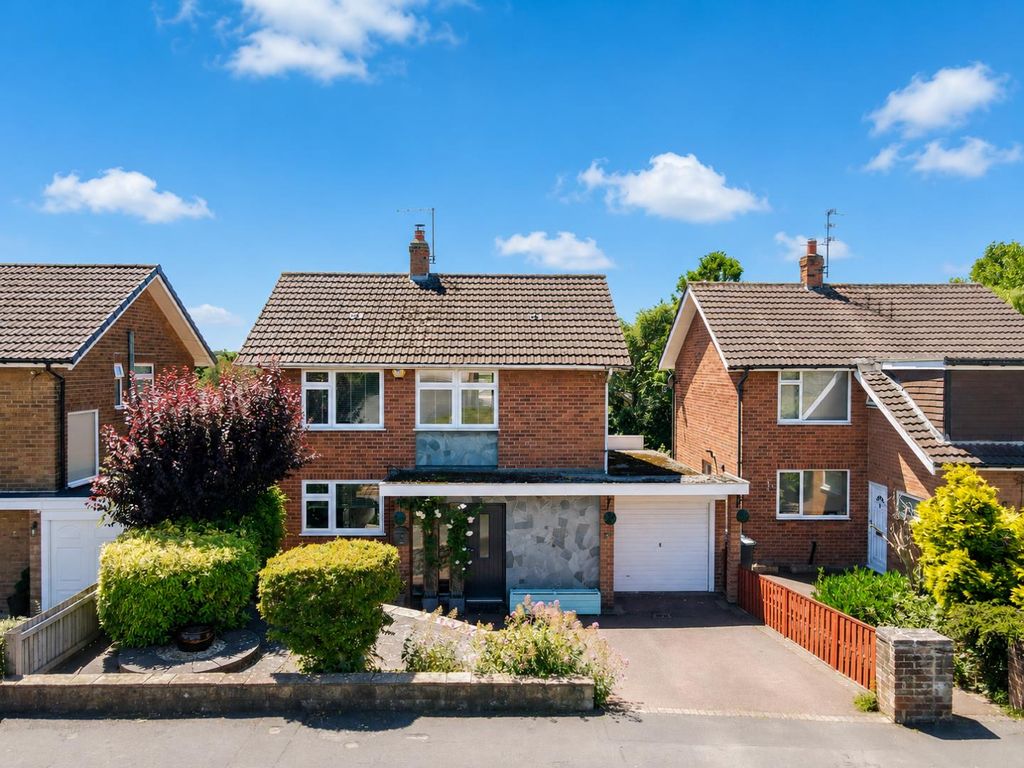 Property photo 1 of 32 15209E39-1d93-44Aa-B11B-Eb3A22F5c40E.Png