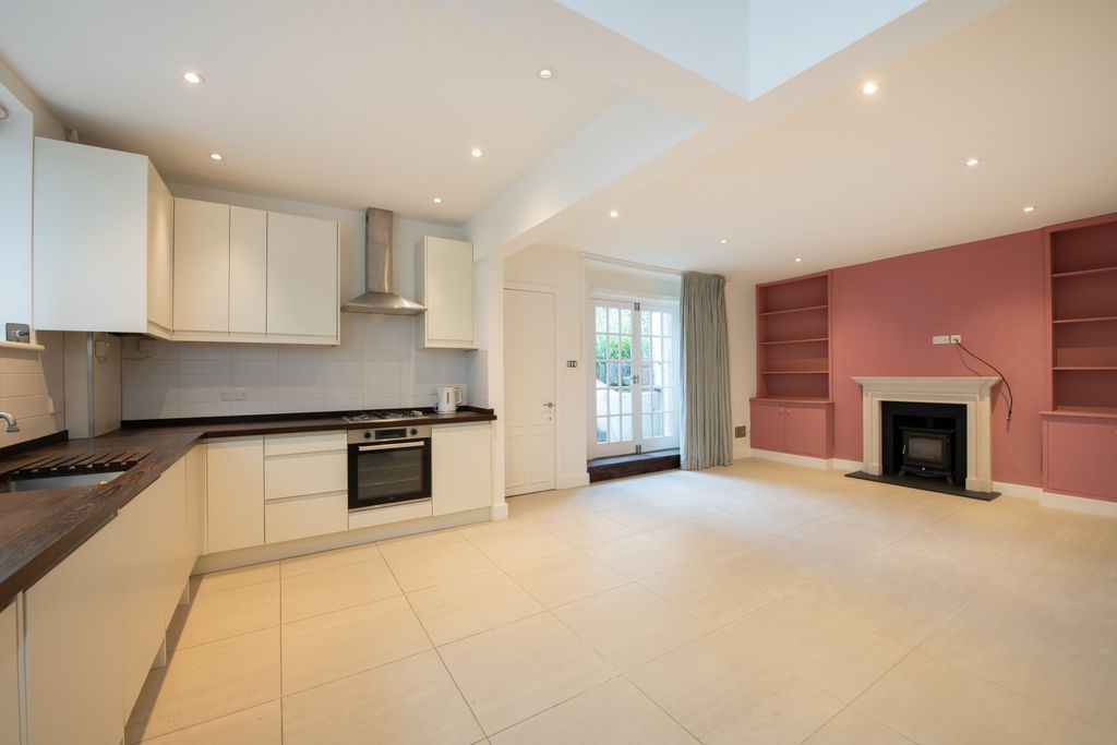 Property photo 1 of 15 Picture No. 11