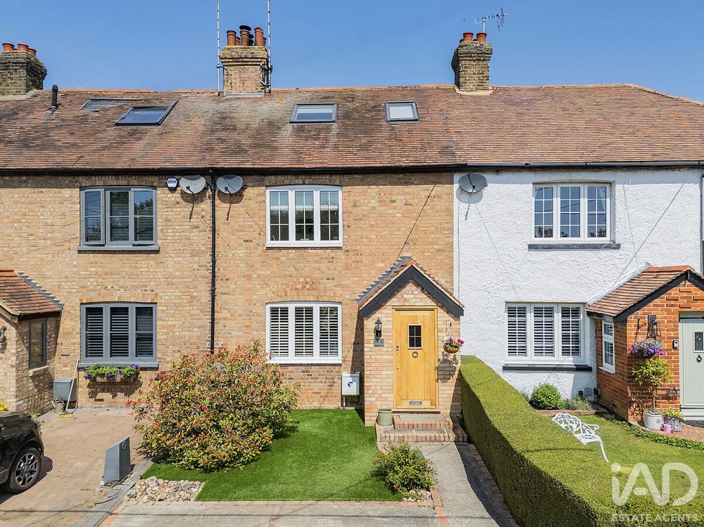 Property photo 1 of 36