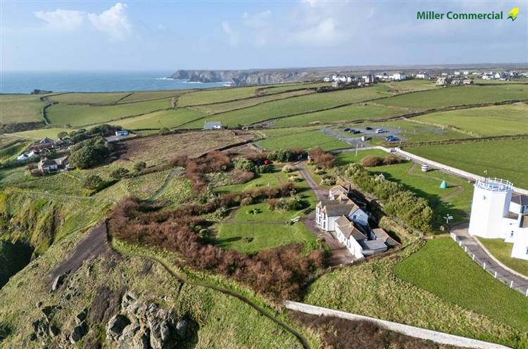 Property photo 2 of 20