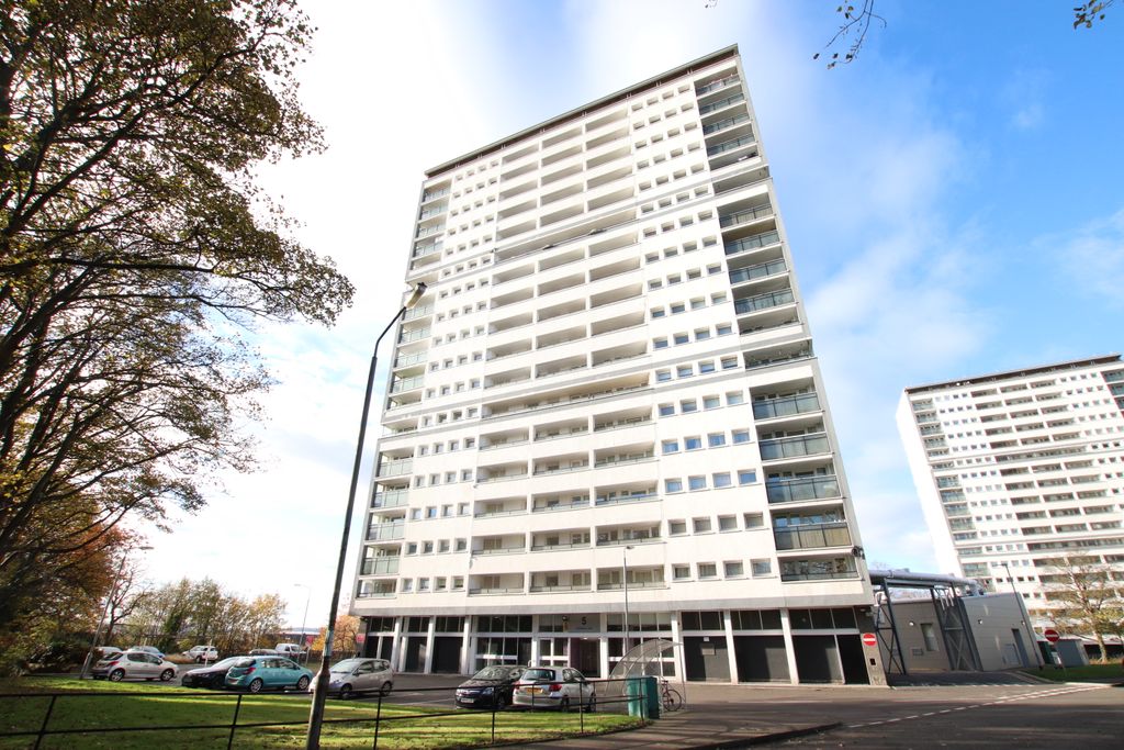 Property photo 1 of 17 External