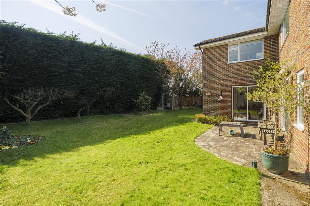 Property photo 3 of 18