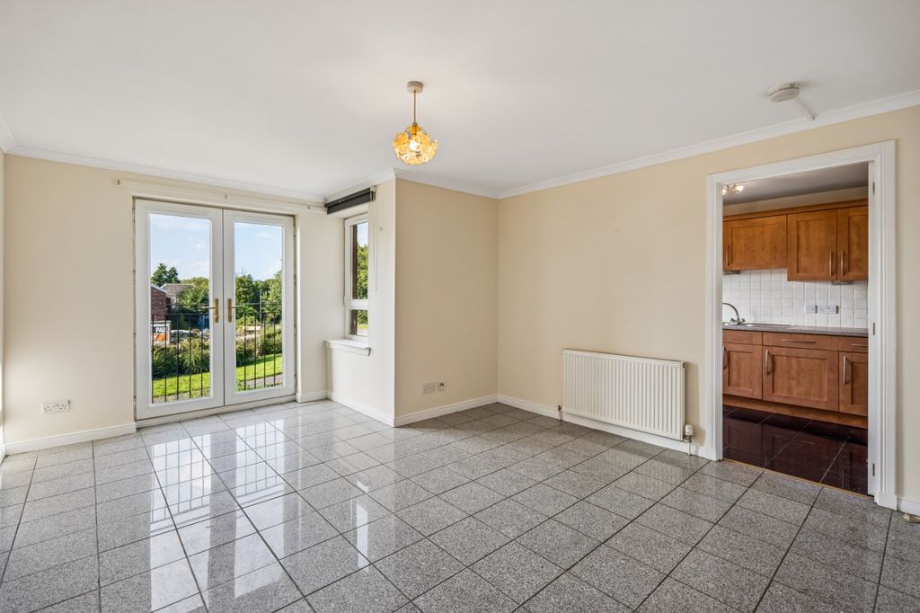 Property photo 3 of 13 Picture No. 12