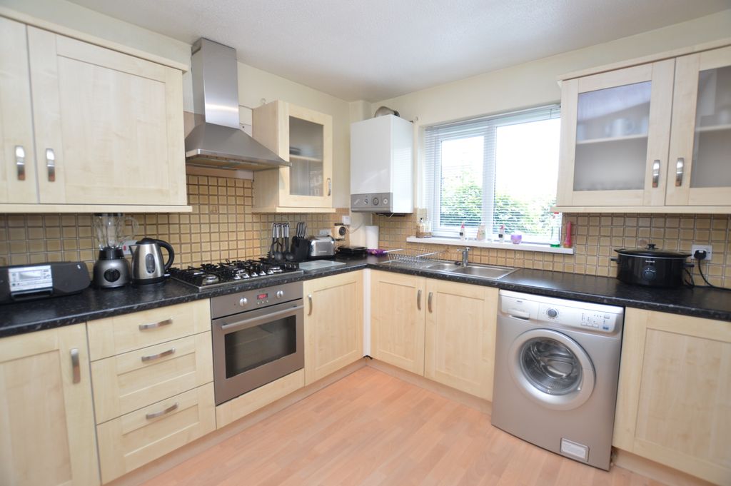 Property photo 2 of 8