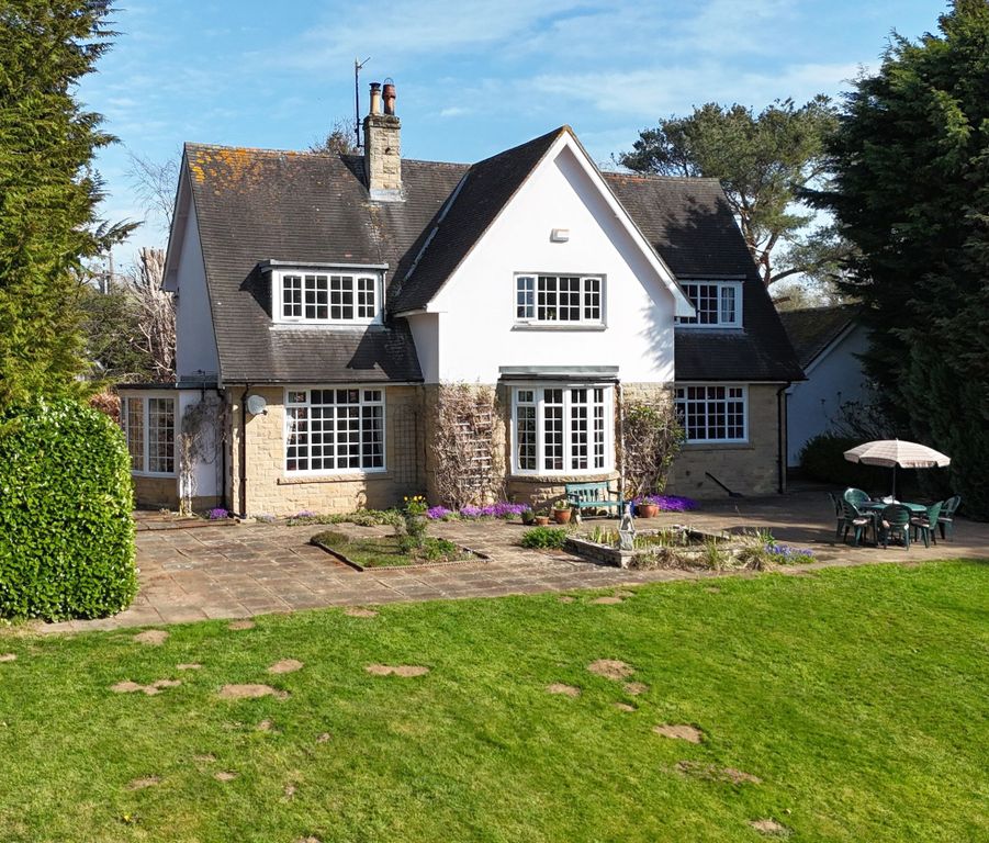 Property photo 1 of 44