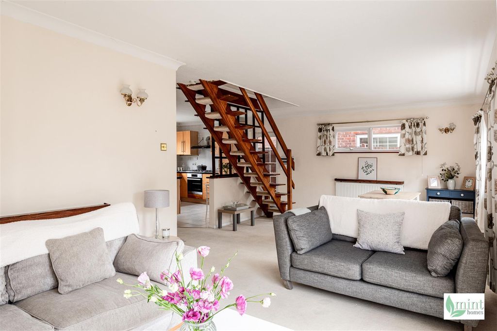 Property photo 3 of 24 Upton Park - Watermark-9.Jpg