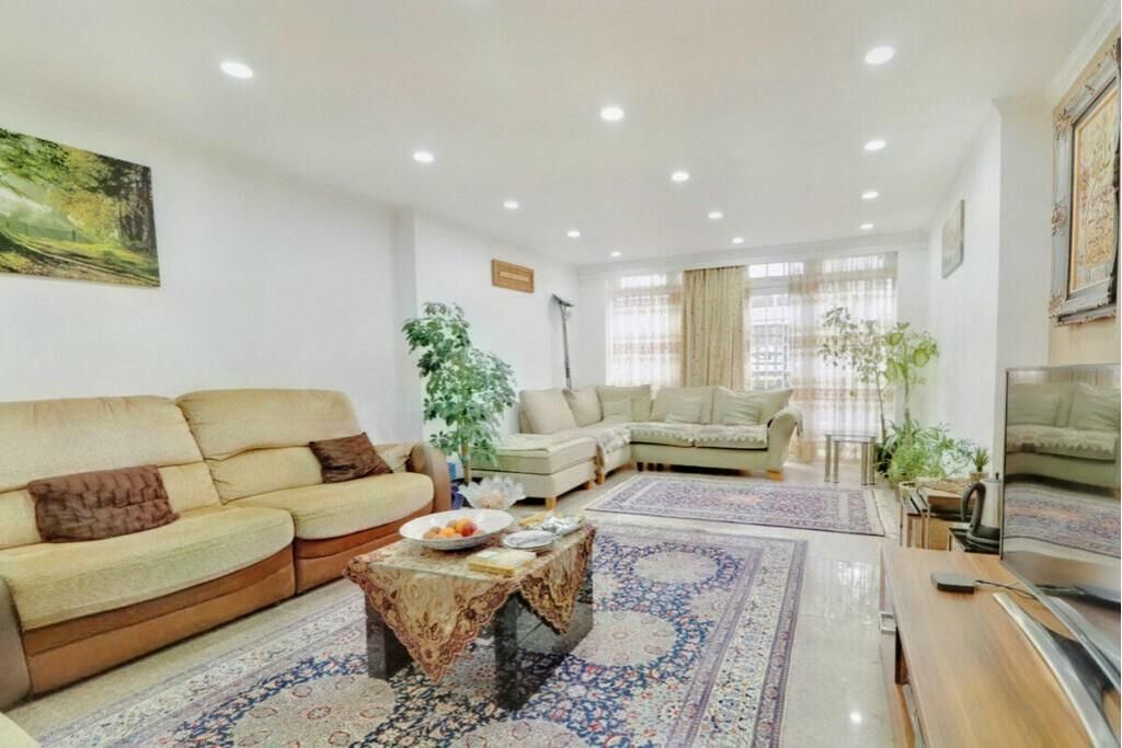 Property photo 1 of 11 4.Jpeg