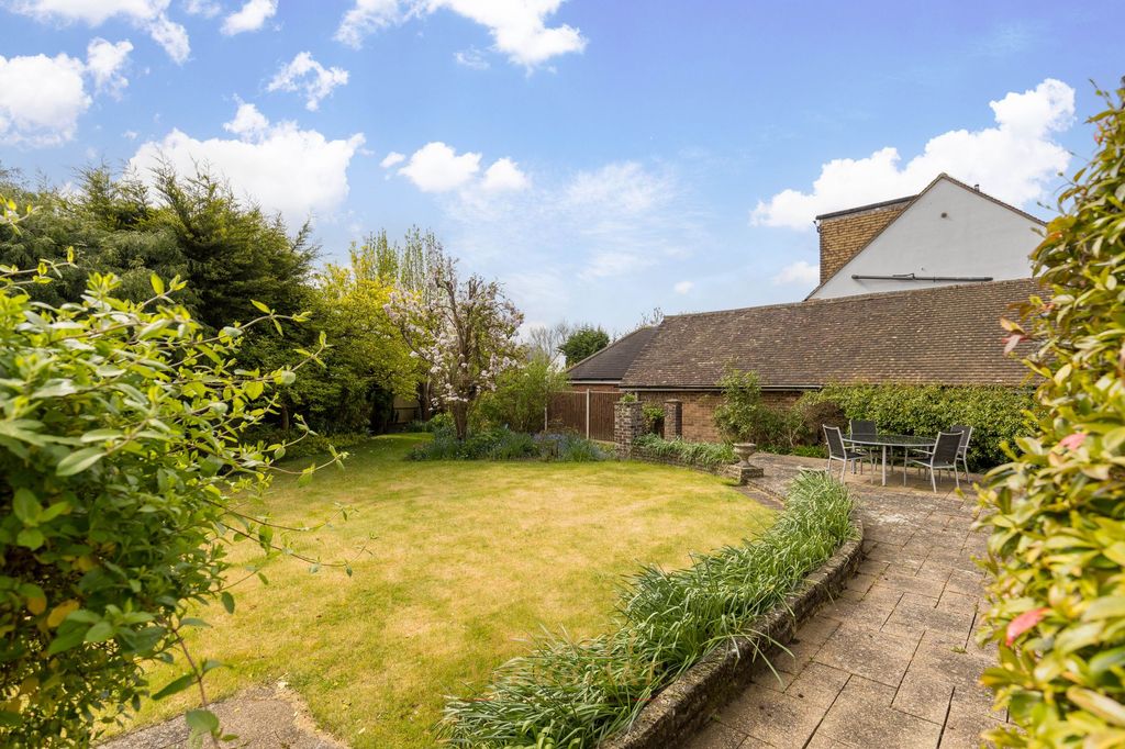 Additional image 23 of 4 bed detached house for saleOld Horsham Road, Crawley RH11
