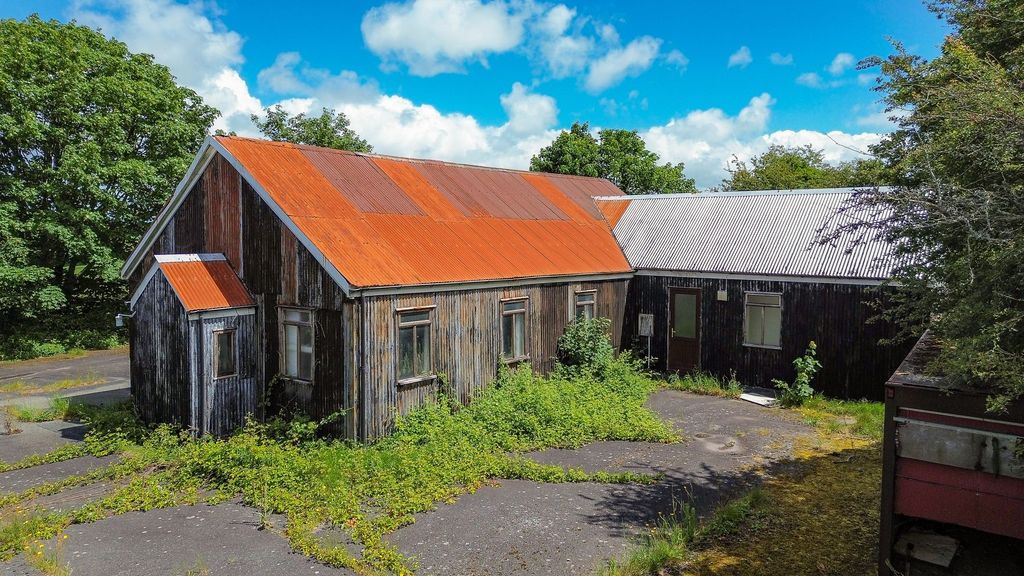 Property photo 1 of 15