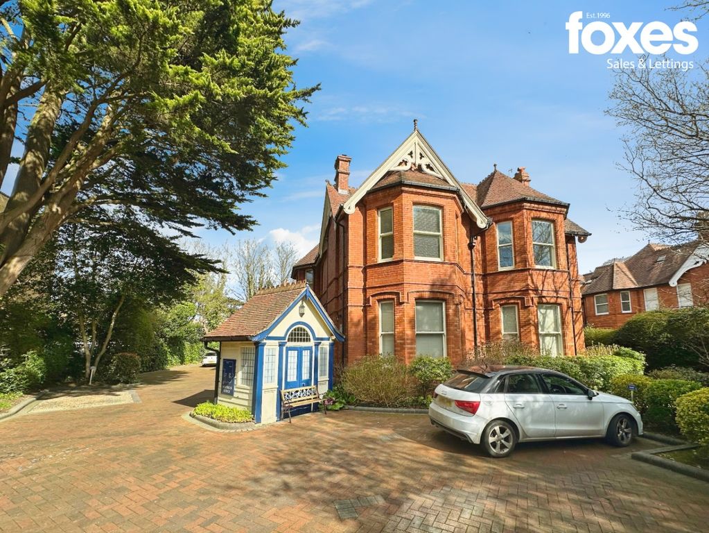 Property photo 1 of 29 4043481