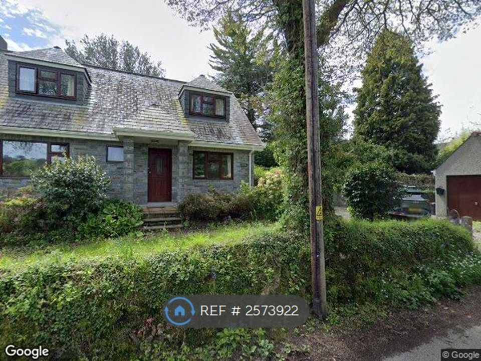 Property photo 2 of 12
