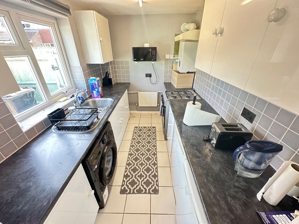 Property photo 3 of 8 5266044